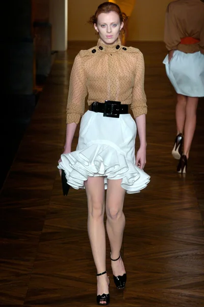Look 12
